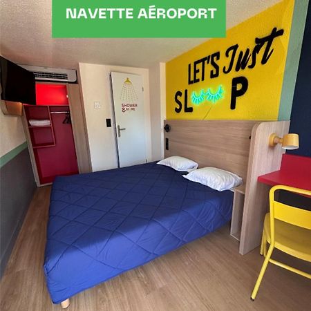 Premiere Classe Aeroport Marseille Vitrolles  Buitenkant foto